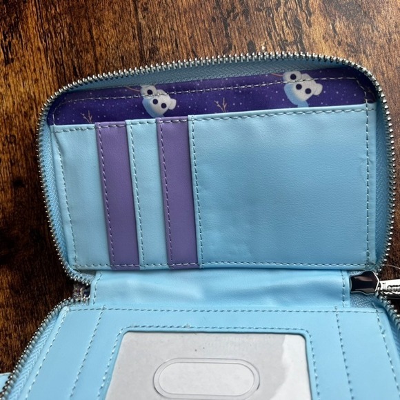 NWT Loungefly Disney Frozen Princess Castle Zip Around Wallet - Picture 8 of 8